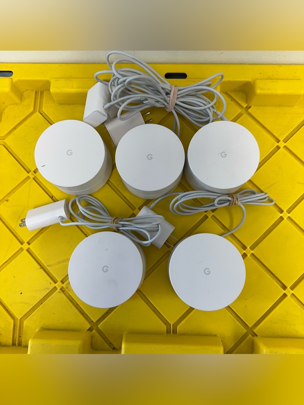 Google WiFi System 5 pucks for Whole Home Coverage AC-1304 Wi-Fi